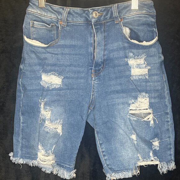 Wax Jean Collection Women’s Distressed Denim Shorts Size M 26” Waist Frayed Hem - Picture 1 of 3